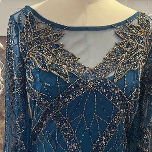 Aidan Mattox size 8 Elegant Blue Sequin Dress